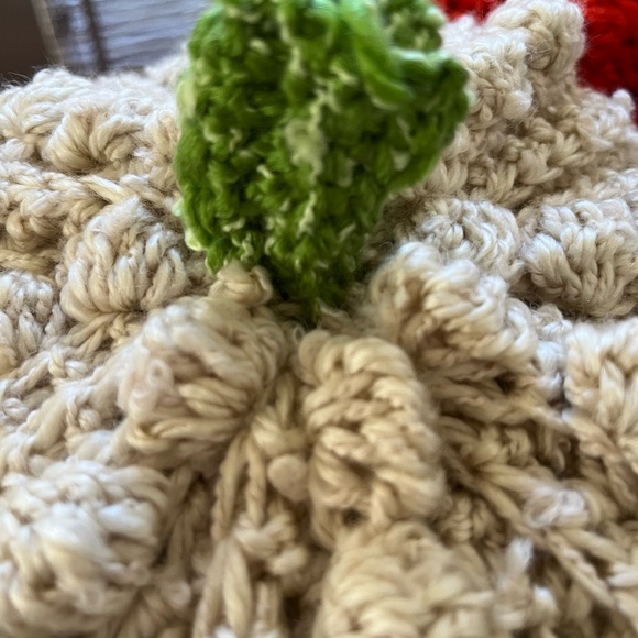 #2977 NWT Handcrafted Crochet Pumpkin Decor Set
